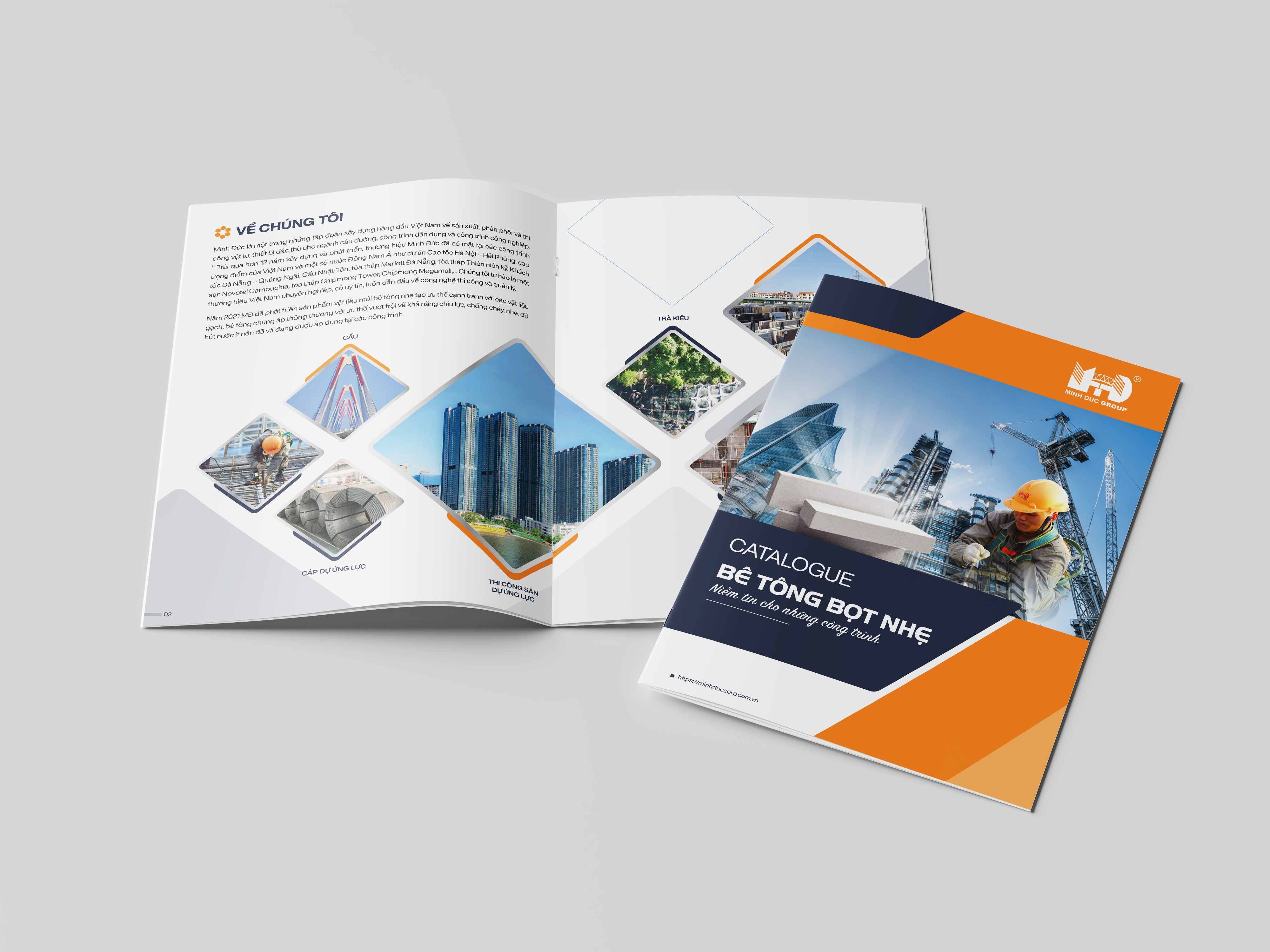 brochure_mockup_5